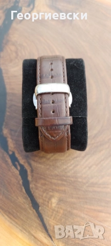 Часовник Tissot Couturier Chronograph T035.617.16.051.00, снимка 10 - Мъжки - 52650678