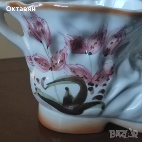 Порцеланова кашпа/саксия, снимка 2 - Декорация за дома - 53171514