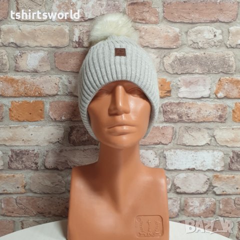 Нова зимна топла дамска Silver Star в светлосив цвят с пух/помпон, снимка 5 - Шапки - 43376170