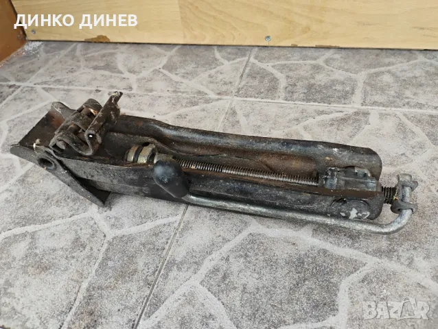 Автомобилен крик, снимка 2 - Аксесоари и консумативи - 50230549