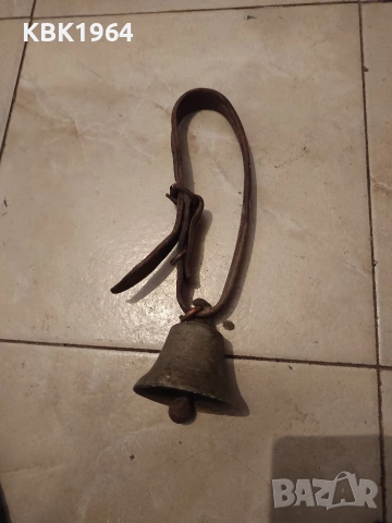 Стара бронзова камбанка