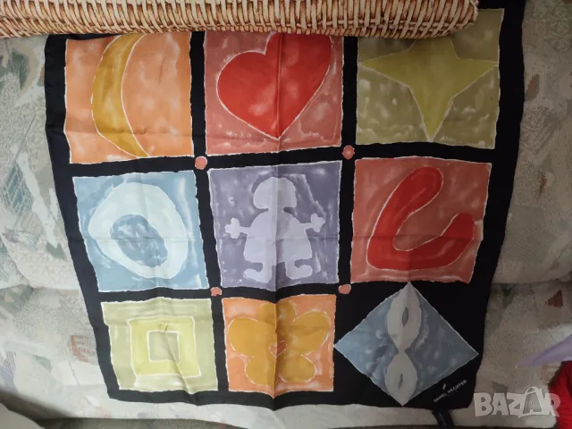 чисто нов копринен шал Франция Daniel hechter paris