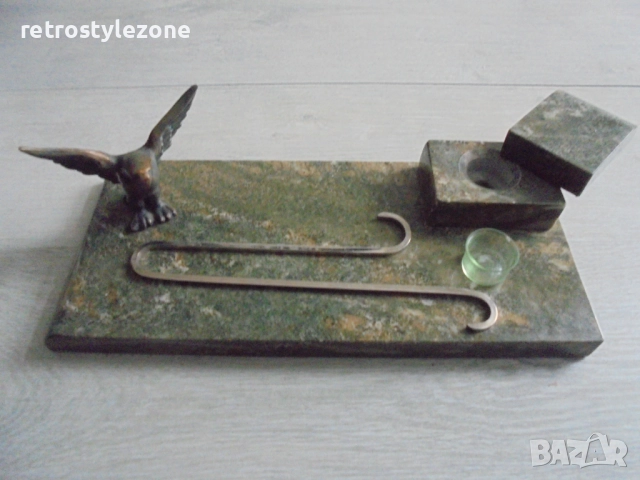 № 8311 Антикварен бюрален комплект от зелен камък и месинг – арт деко стил , снимка 2 - Други ценни предмети - 44071778