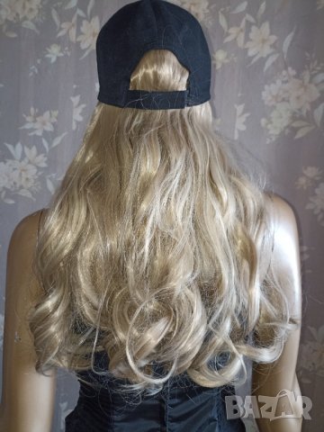 Нова дълга перука  руса на леки кичури в едно с шапка, снимка 3 - Аксесоари за коса - 36682689
