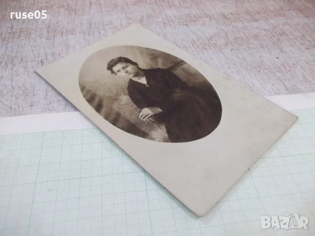 Снимка стара спомен на жена седнала на стол - 1, снимка 3 - Колекции - 47916520