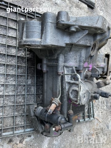 Скоростна кутия за ГОЛФ 1.6 БЕНЗИН ръчка, GOLF 4, снимка 2 - Части - 38556306