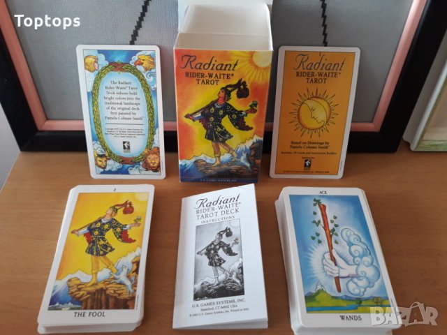 Таро 7х12см: Radiant Rider Waite Tarot & Universal Waite & Borderless Smit Waite, снимка 2 - Други ценни предмети - 32058898