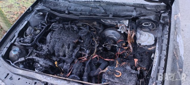 Продавам Skoda Octavia 1.6/102оня/2004г.  - на части, снимка 12 - Автомобили и джипове - 43429229