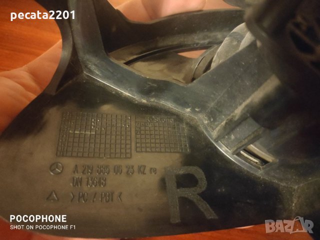 Продавам - оригинална дясна решетка с халоген за Мерцедес ЦЛС, снимка 3 - Части - 33166304