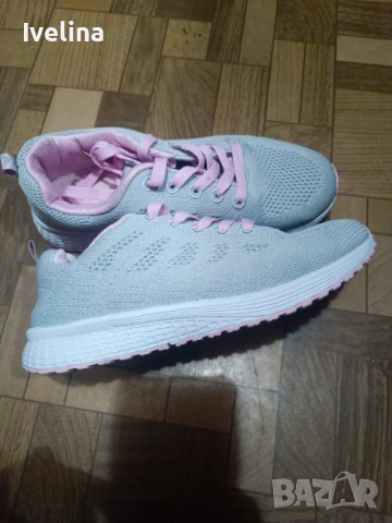 Дамски сиви маратонки 