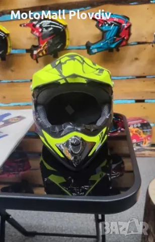 Детска кросова каска Fox мотокрос универсални размери, снимка 10 - Аксесоари и консумативи - 49129554