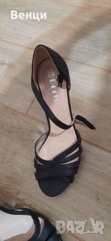 Токчета, снимка 2 - Дамски обувки на ток - 38106625