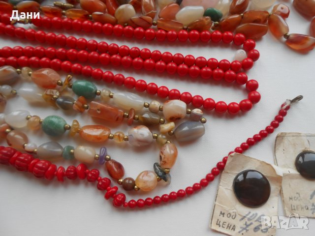 Стари гердани от естествени камъни , снимка 8 - Колиета, медальони, синджири - 27018430