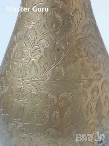 Стари бронзови гарафи, вази, кани - 2 бр, снимка 2 - Антикварни и старинни предмети - 47297333