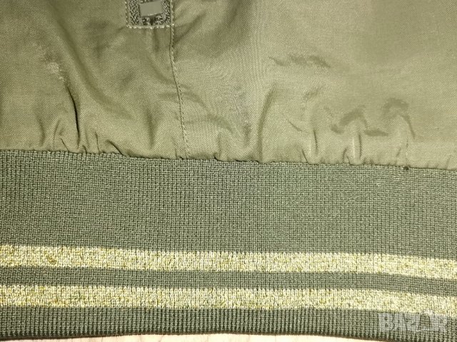Дамско яке BERSHKA, size M, със златна щампа на гърба, много запазено, снимка 8 - Якета - 35250939
