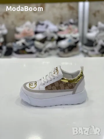 Gucci дамски маратонки Два цвята , снимка 2 - Маратонки - 48437388