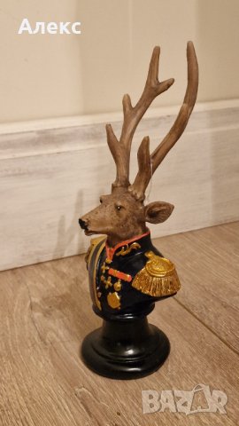 Коледен Генерал, еполети, елен –Италия, 23.5см, снимка 3 - Декорация за дома - 43493221