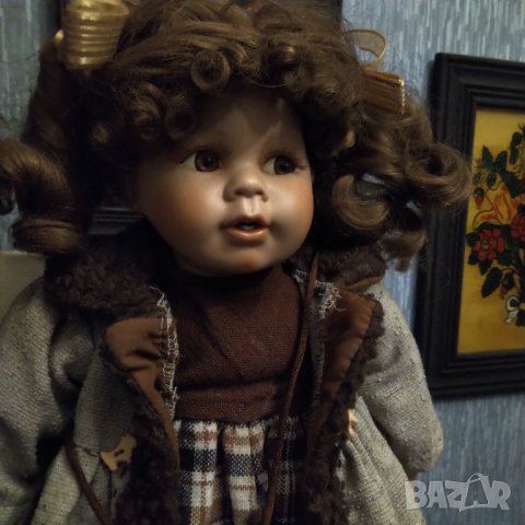 Порцеланова кукла ръчна изработка 70 год, снимка 3 - Колекции - 40512404