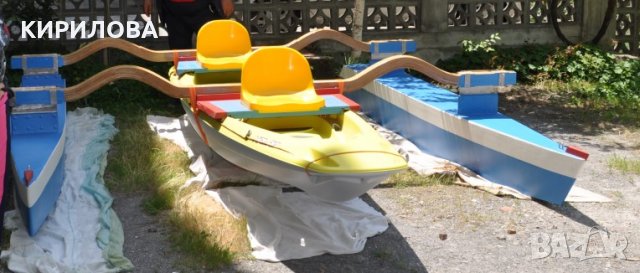 Продавам тримаран