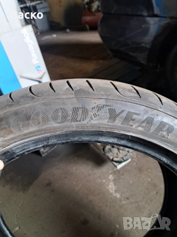 Летни гуми Goodyear 225 45 18, снимка 2 - Гуми и джанти - 52038816