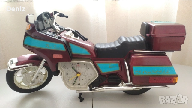 Настолен аналогов часовник във вид на мотор, снимка 4 - Други - 53140110