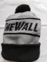 Vans Off Wall Pom Beanie - страхотна зимна шапка КАТО НОВА, снимка 4