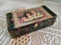 Винтидж ,ръчно декорирана дървена кутия , снимка 3