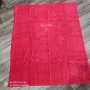 Продавам червено одеалце, снимка 1 - Олекотени завивки и одеяла - 32477547