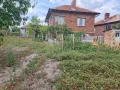 Продавам къща на два eтажа с гараж в с.Тенево, снимка 5
