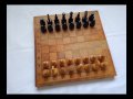 Шах с дървени фигури в дървена кутия за шах и табла 
