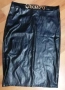 Нова черна кожена пола тип "молив" с верижка, размер "M"-"L", снимка 2