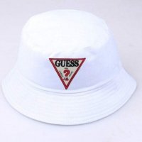 Унисекс шапки с периферия Guess, снимка 5 - Шапки - 36638896