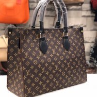 Дамска чанта Louis Vuitton код 42, снимка 1 - Чанти - 28280680