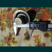 Капачка/заключваща се с 2бр.ключове/ с резба/метална/за адблу или  резервоар за гориво. , снимка 1 - Аксесоари и консумативи - 44842450