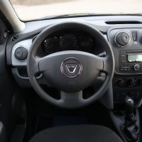 Dacia Sandero 1.2 Климатик, снимка 9 - Автомобили и джипове - 43711013