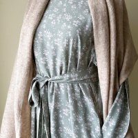 Urban Pioneers прекрасна женствена дизайнерска рокля , снимка 1 - Рокли - 43218470
