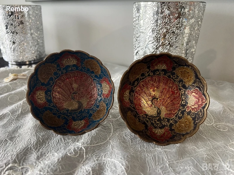 Емайлирани месингови фруктиери с пауни, снимка 1