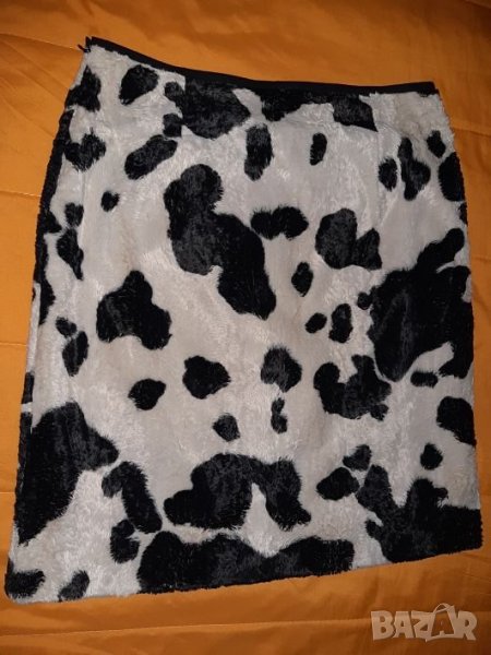 Плътна пола на MaxMara. С подплата., снимка 1