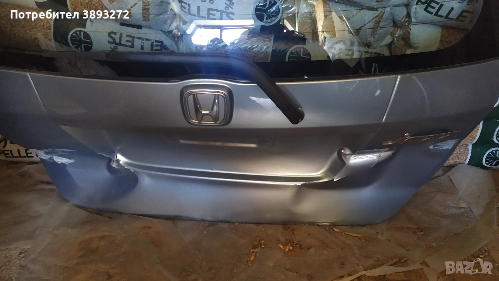 Заден капак за Хонда Джаз 2007 с проблем в долната част, снимка 1
