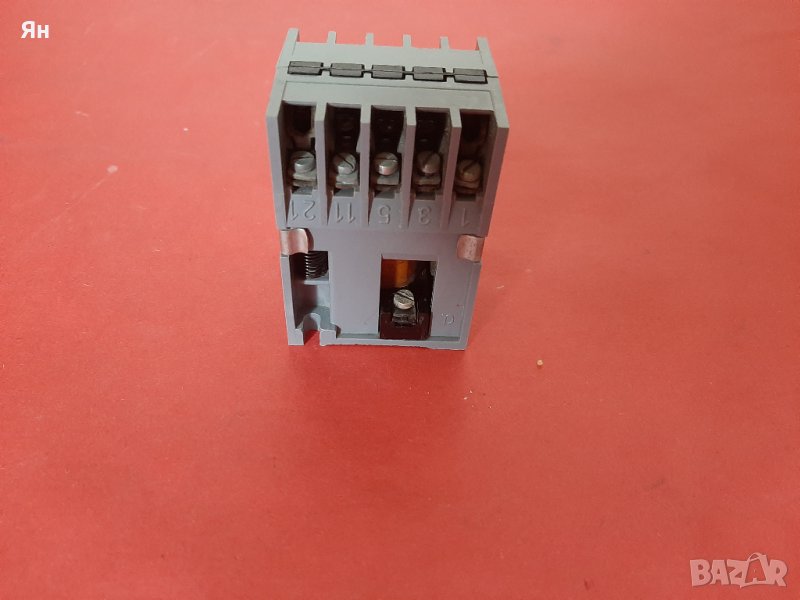 Български Контактор КП-0,4А,500V,Бобина-220V, снимка 1