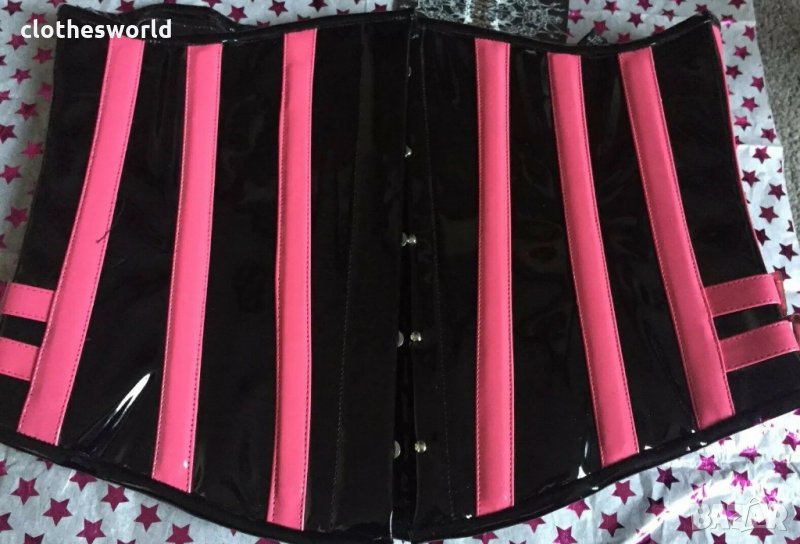Лачен корсет под бюста в черно и розово Busk с метални банели, снимка 1