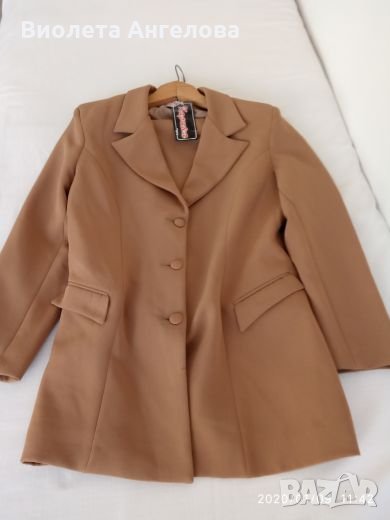 Дамски костюм, снимка 1