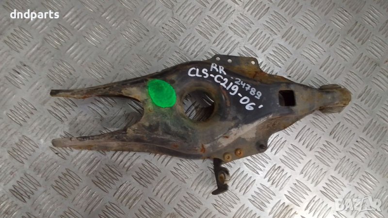 Носач Mercedes CLS350i C219 2006г.(заден десен)	, снимка 1