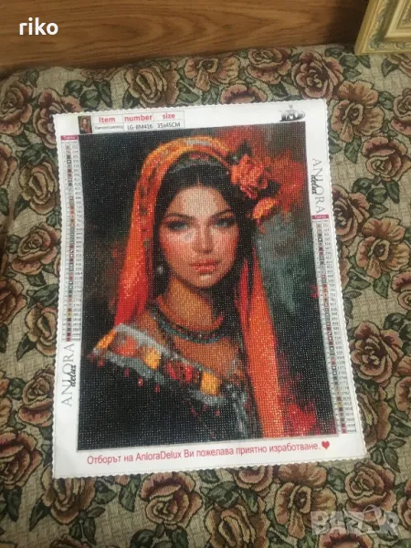 Продавам гоблен с маниста , снимка 1