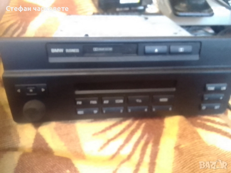 CD player за автомобил в незнайно състояние , снимка 1