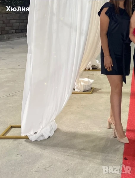 Сатенена черна рокля М размер , снимка 1