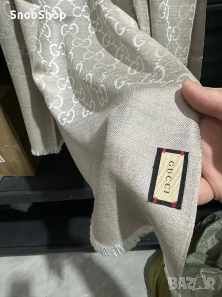 НАЛИЧЕН Шал Gucci, снимка 1