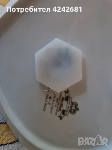 Чешка бонбониера с позлата, снимка 3 - Антикварни и старинни предмети - 47388892