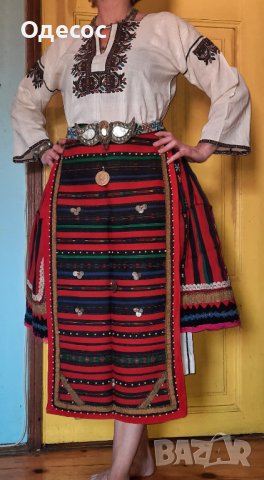 Автентична женска Плевенска носия, снимка 1 - Антикварни и старинни предмети - 38571608