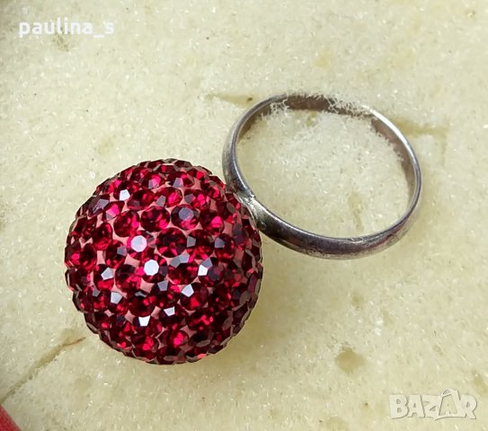 Сребърен пръстен проба 925 / червена топка с кристали "Swarovski" , снимка 1 - Пръстени - 26293568